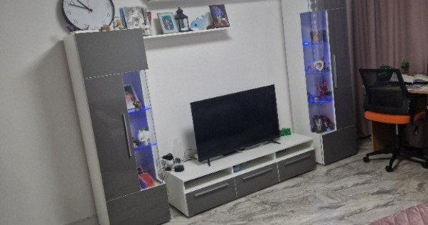 Proprietar,vand apartament 2 camere,decomandat,p-ta Aurora