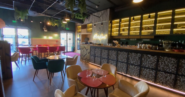 Investie spatiu comercial - restaurant amenajat