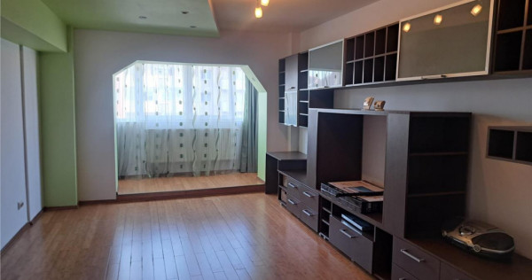 Apartament generos 3 camere de inchiriat, in zona apreciabil