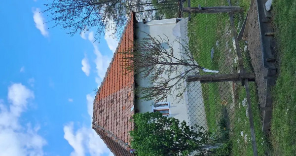 Vanzare teren 10000mp si casa Tomsani Valcea