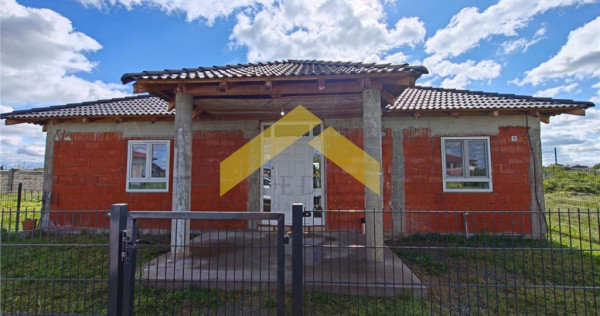 Casa la sol 5 camere de Vladimirescu