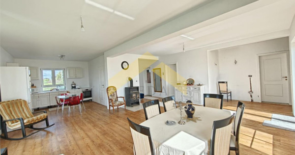 Casa la sol 5 camere de Vladimirescu