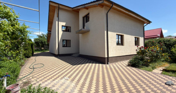 Casă de v&acirc;nzare, 92 mp, zona Ghindeni &ndash; la doar c&acirc;teva