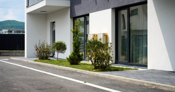 Casă modernă tip duplex de v&acirc;nzare &icirc;n Florești &ndash; Str. Lacului