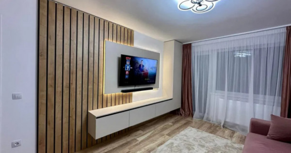 Apartament 3 camere, decomandat - zona Tractorul