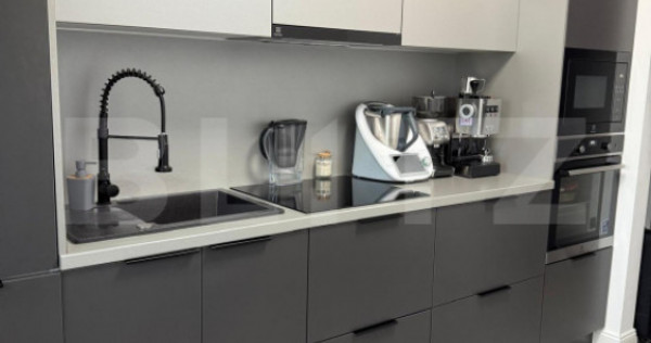 Apartament 3 camere, 67 mp, decomandat - zona Teilor