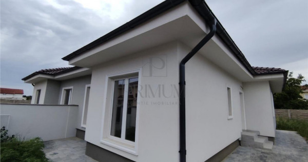 Duplex pe plan - canalizare - 4 camere