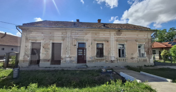 Spațiu comercial de vanzare, 244 mp, zona Centru - Ardud
