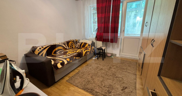 Apartament 2 camere de v&acirc;nzare, 46 mp, zona Cantemir