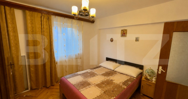 Apartament 3 camere decomandat, 76 mp, 2 băi, balcon, etaj