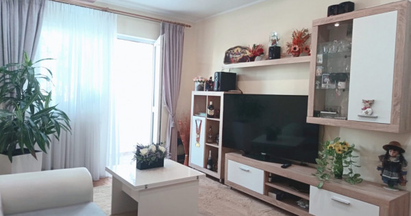 Apartament de 3 camere- boxa | Astra-Berzei