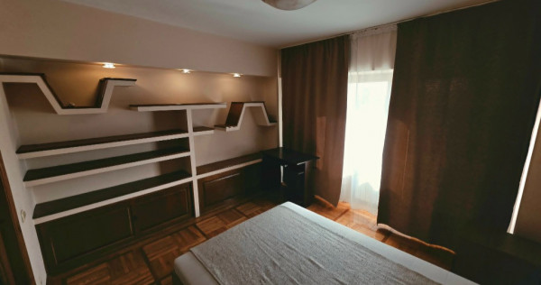 Apartament 3 camere , CENTRAL - ,INDEPENDENTEI