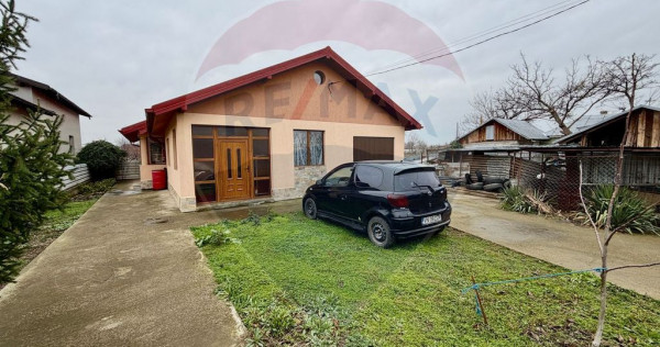 Casă / Vilă cu 4 camere de v&acirc;nzare