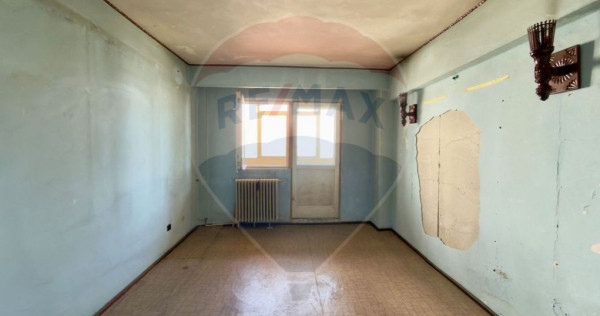 Apartament 2 camere de vanzare Faleza Tulcea/ Balcon 14mp...