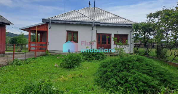 Casa cu teren in Malini