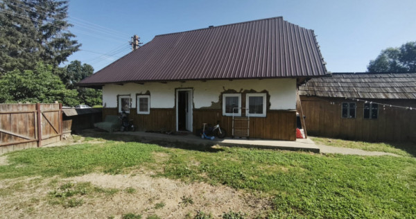 Casa batraneasca + 5500 mp teren, Fratautii Vechi, Radauti