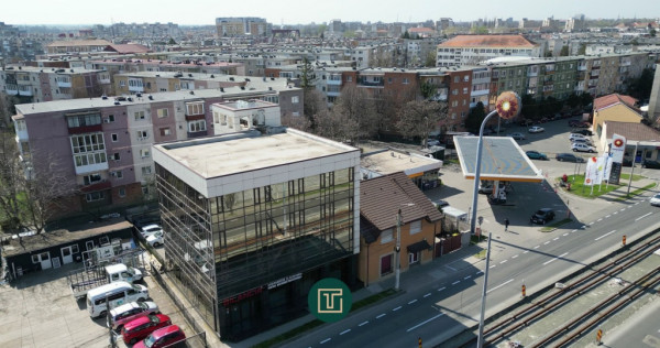 Clădire premium cu fațadă integral vitrată &ndash; oportunit