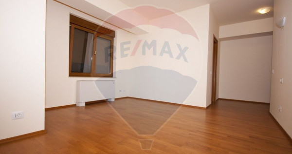 INCHIRIERE Apartament cu 3 camere in zona Aviatiei