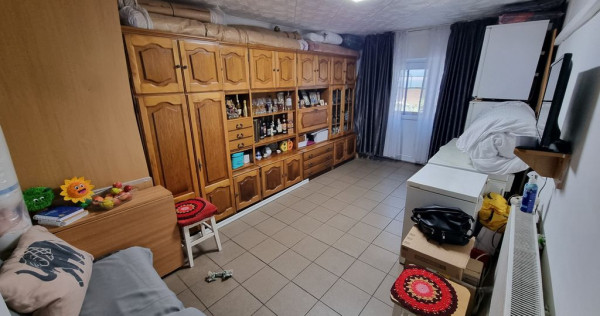 Apartament 2 camere decomandat zona Palas