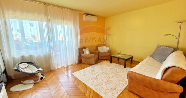 Apartament cu 3 camere de v&acirc;nzare &icirc;n zona Aurel Vlaicu