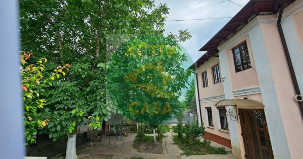 De vanzare casa Roman, zona Piata Mare