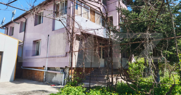 Casă P+1+M, 490 mp, teren 2.714 mp, zona Pucioasa