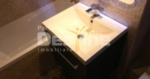 APARTAMENT 3 CAMERE MOBILAT ,UTILAT