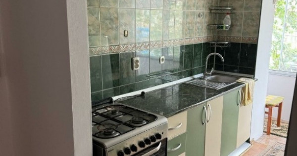 Apartament Cu 3 Camere Semidecomandate Etaj 1 Zona Ultracentrala