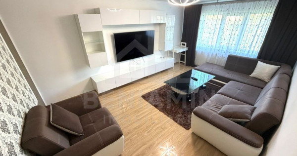 Apartament 3 camere si 2 bai Rovine decomandat 67mp an1985