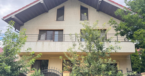 Vila premium de vanzare in Palas | Curte si parcare