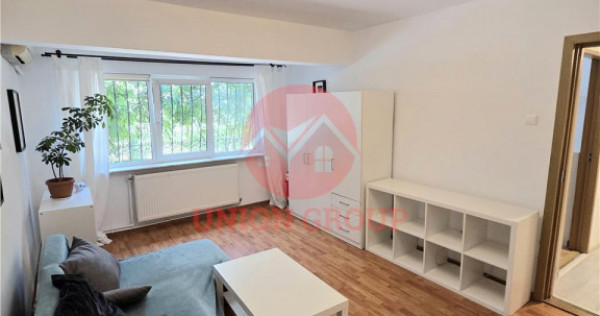 Apartament 2 Camere, Decomandat, Inel 2