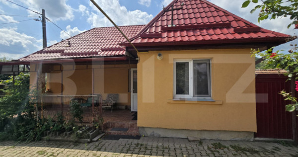 Casă cu două corpuri, 63 mp, zona Chinari