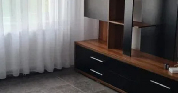 Apartament 3 camere, decomandat, 60 mp, Bailesti, Centru