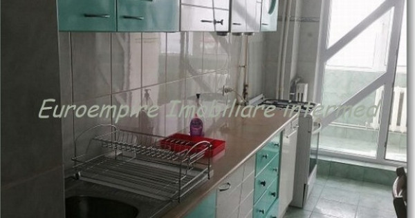 Apartament 3 camere decomandate zona Far