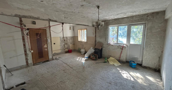Apartament cu 2 camere de , zona centrala, scoala 9