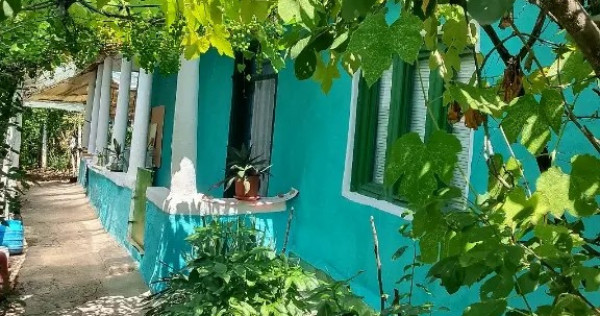 Vand casa locuibila Izvoarele
