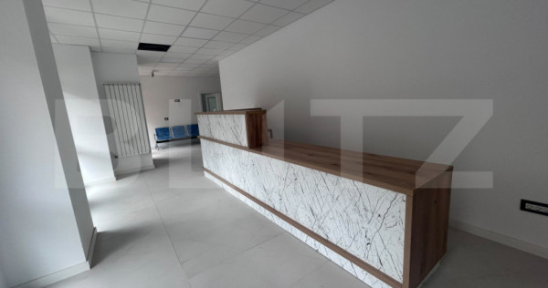 Spatiu comercial de vanzare, 438,33 mp, zona George Enescu