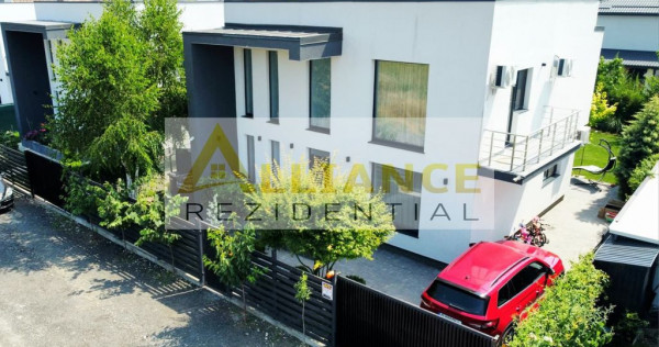 Casa 4 camere Berceni | 420 mp teren | Panouri Fotovoltai...