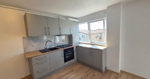 Apartament 3 camere 50 mp + parcare in Floresti zona Tineret