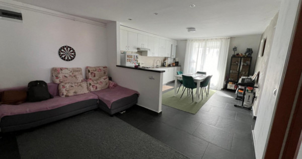 Apartament 3 camere 74 mp | la casa | balcon 3 mp | zona Ghe
