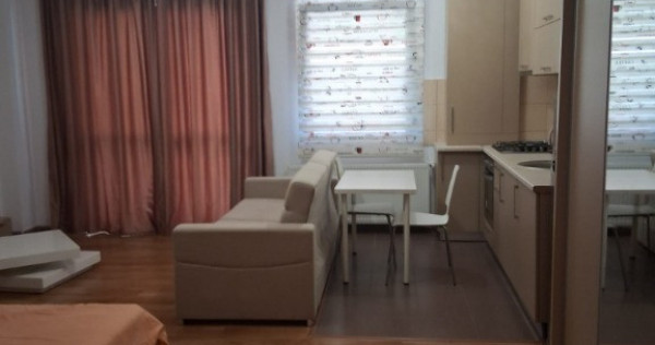 Ofer spre &icirc;nchiriere garsonieră &icirc;n zona Unirii-Camera de Comerț