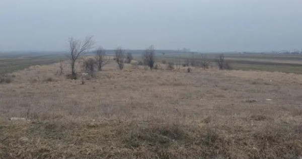 Vand teren arabil 8434mp in municipiul Dragasani-Zlatarei, jud. Valcea