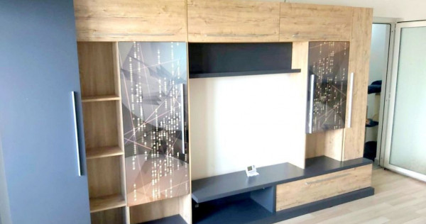 Apartament cu doua camere, decomandat - Bd. Unirii, scoal...
