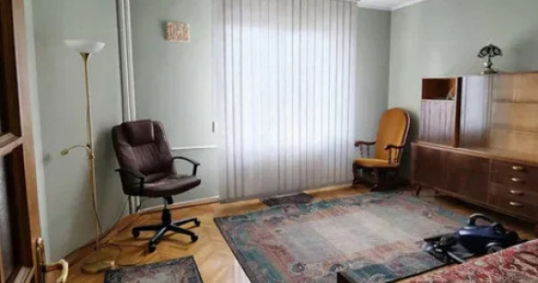 Casă individuală| 200 mp utili | 5 camere | Curte | 2 parc
