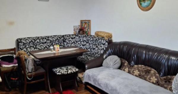 Apartament 2 camere, 33 mp, zona Bariera V&acirc;lcii