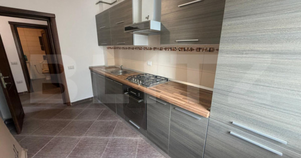 Apartament 2 camere, 48.33 mp, parcare, intermediar, decoman