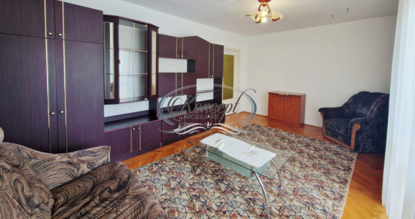 Zorilor, 3 camere decomandat, mobilat