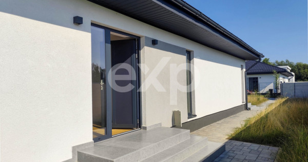 CASĂ INDIVIDUALĂ MODERNĂ &Icirc;N STUPINI-500 mp teren