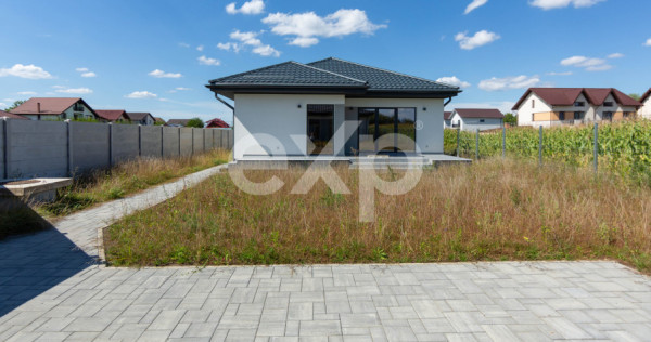 CASĂ INDIVIDUALĂ MODERNĂ &Icirc;N STUPINI-500 mp teren