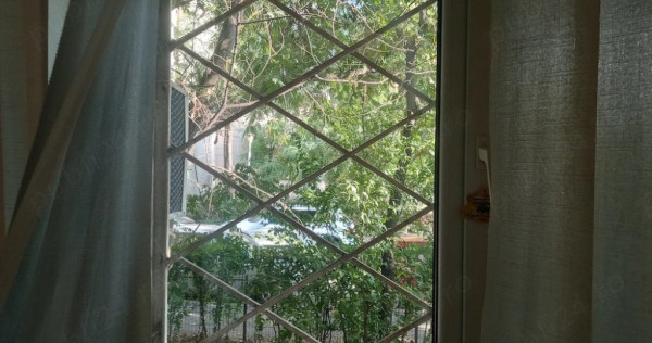 Timpuri noi parter spatioasa